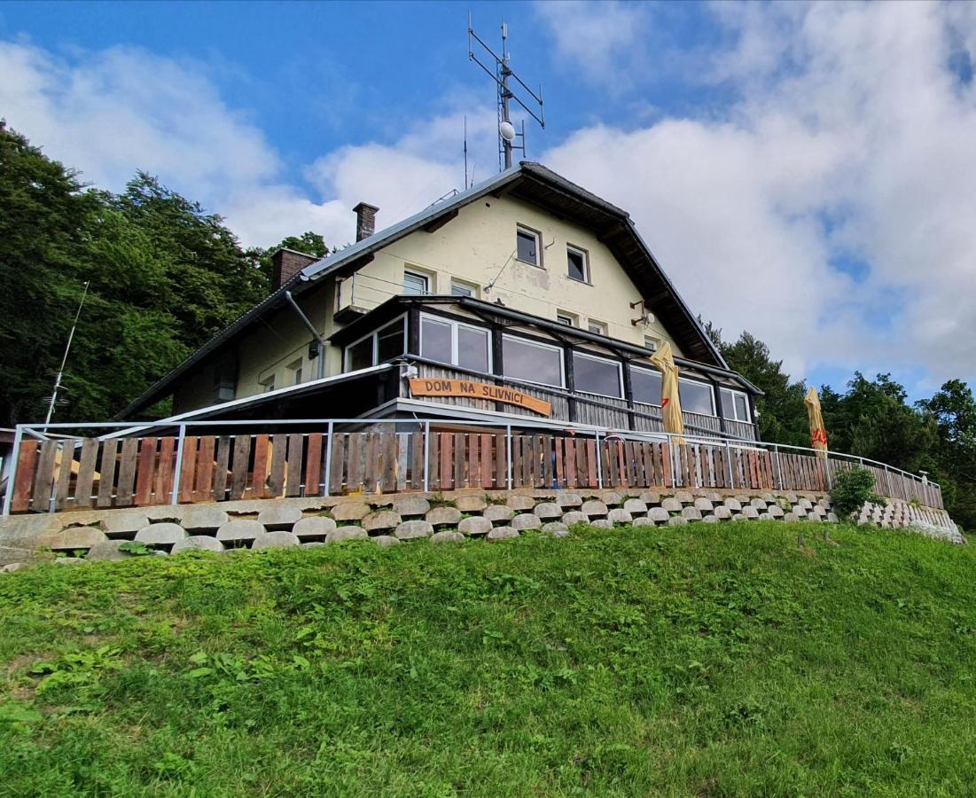 Dom Na Slivnici Bed & Breakfast Церкница Екстериор снимка