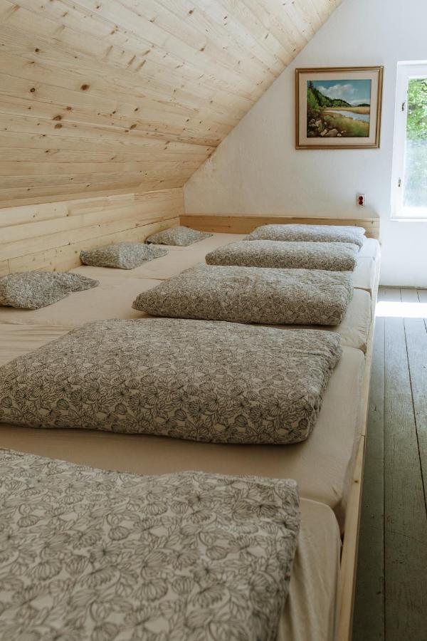 Dom Na Slivnici Bed & Breakfast Церкница Екстериор снимка