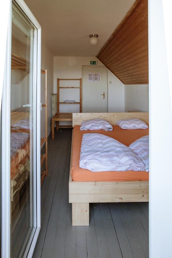 Dom Na Slivnici Bed & Breakfast Церкница Екстериор снимка